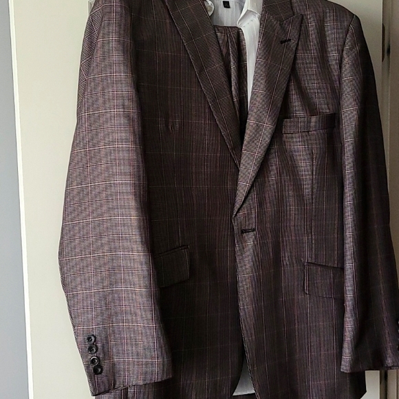 Mens suit - Picture 1 of 4